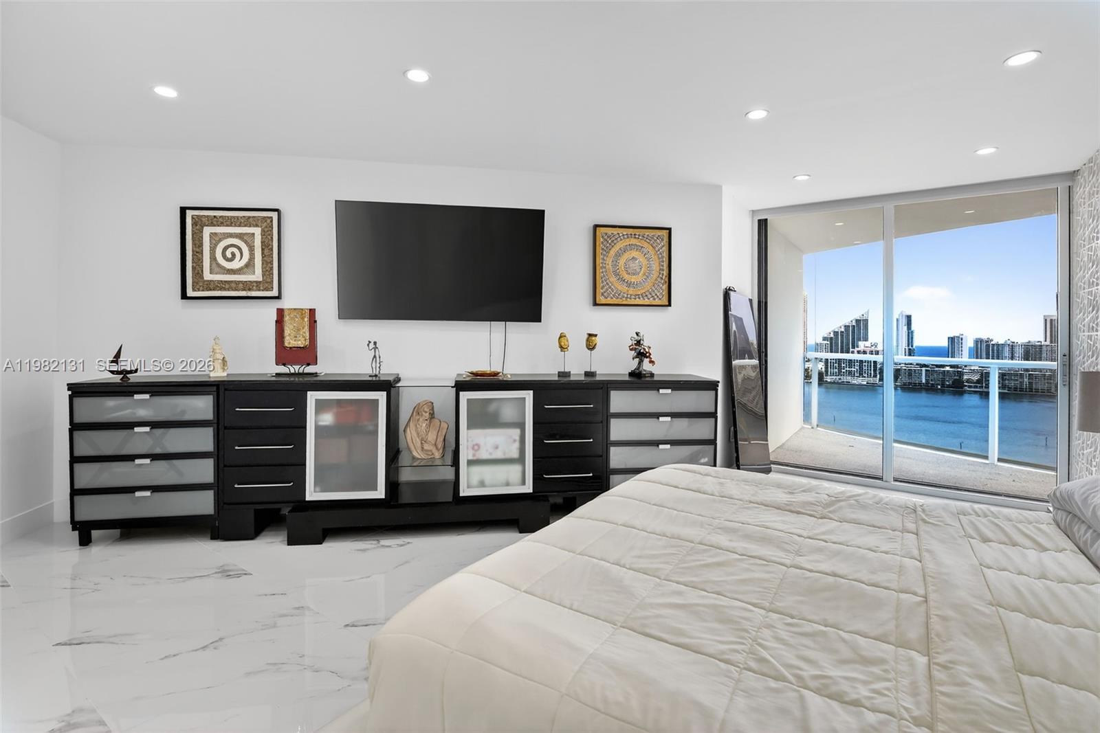 4000 Island Boulevard