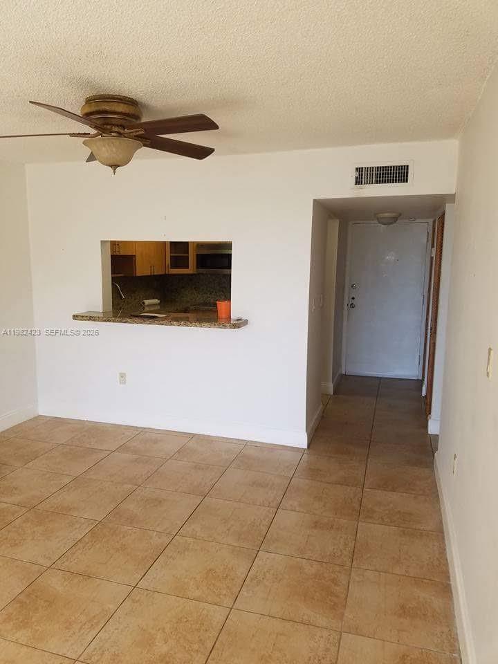 9682 Fontainebleau Boulevard