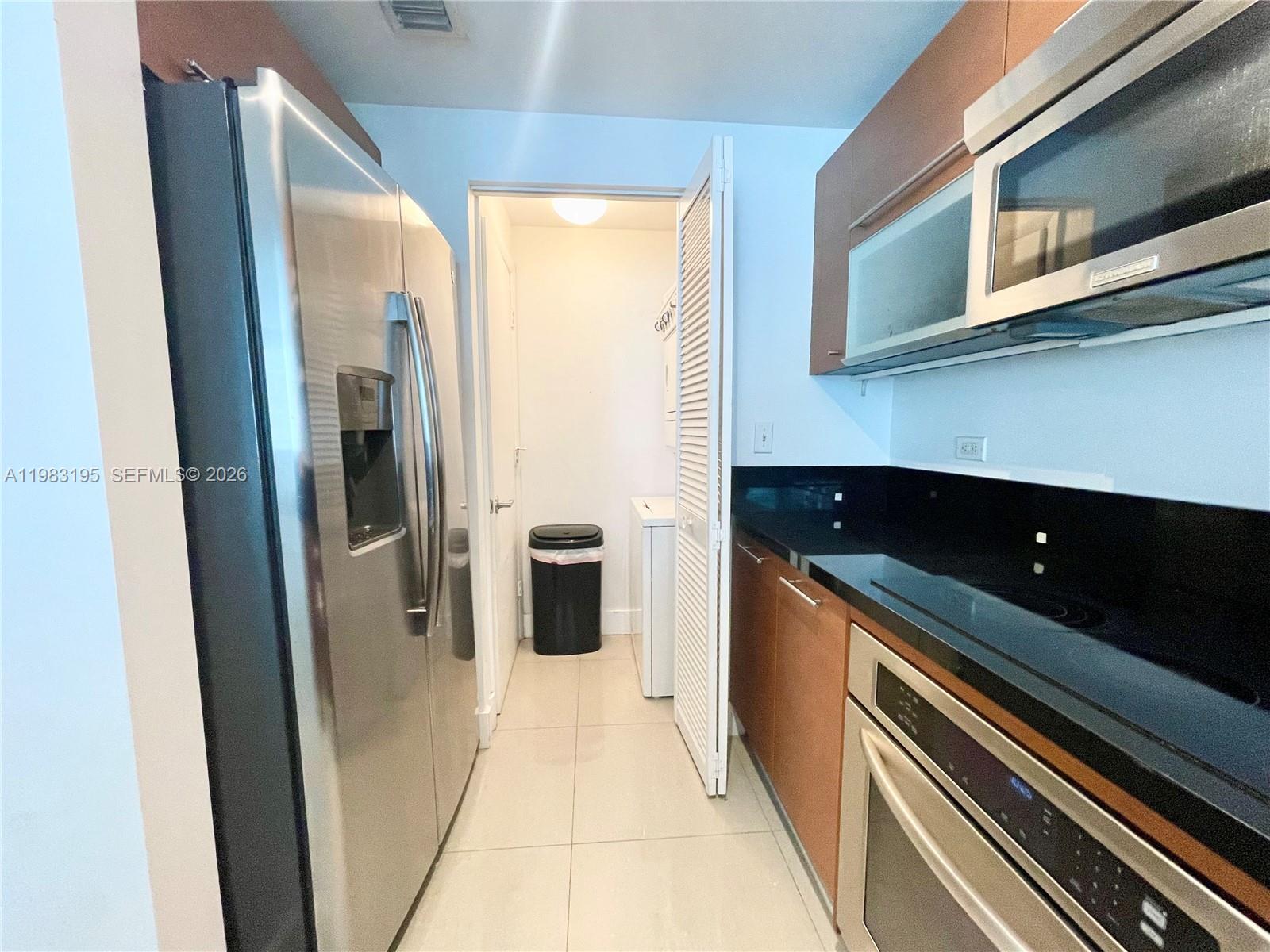253 NE 2nd Street