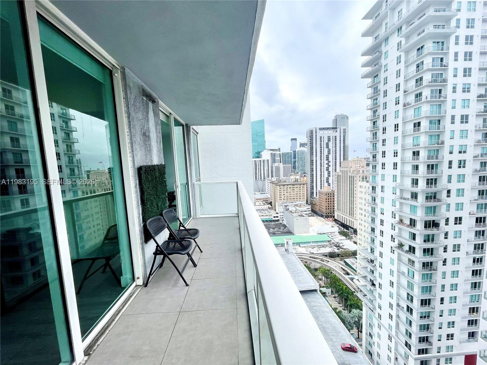 253 NE 2nd Street