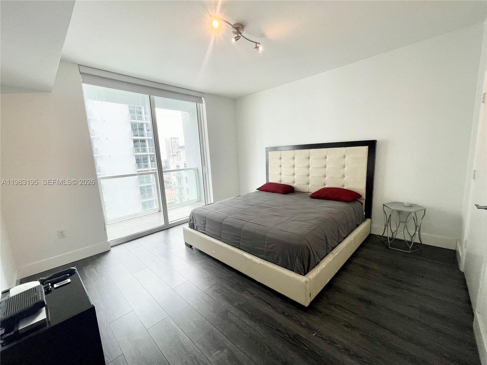 253 NE 2nd Street