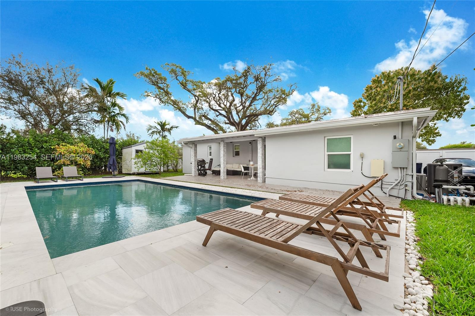 7235 SW 39th Street