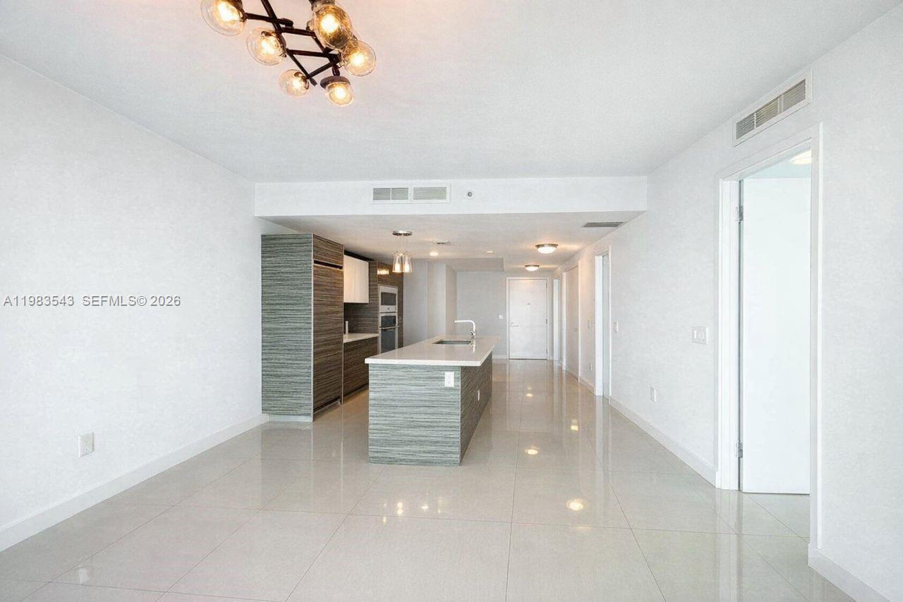 460 NE 28th Street