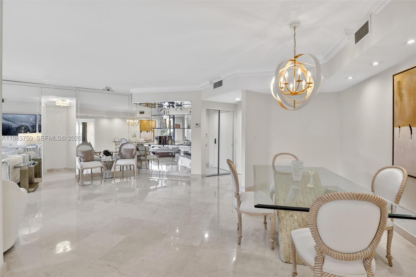 2800 Island Boulevard