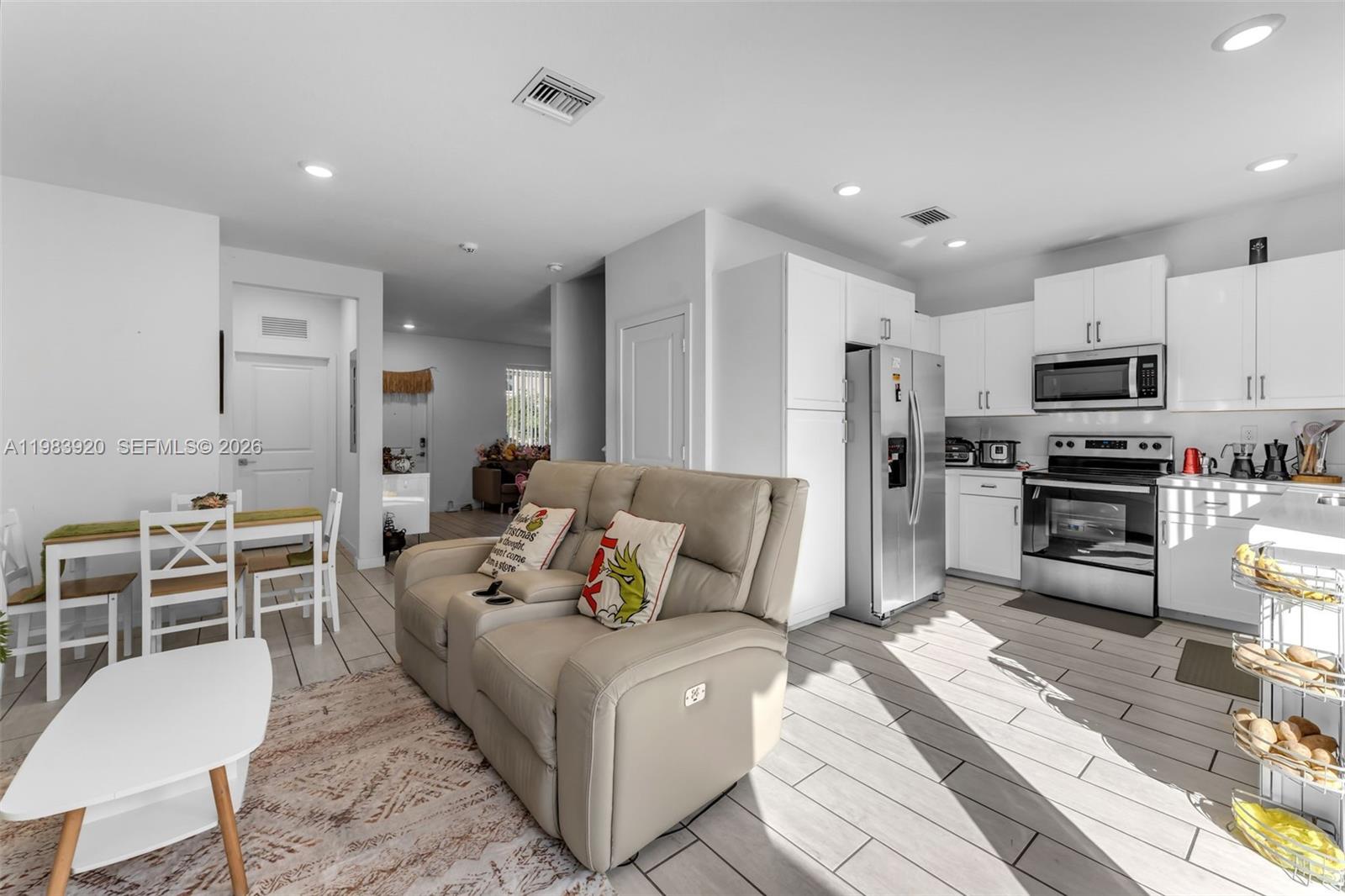 1056 SE 24th Avenue