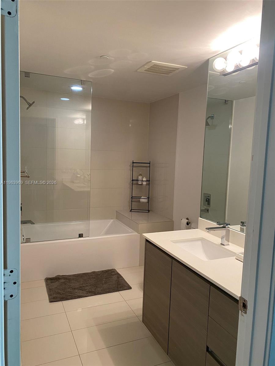460 NE 28th Street