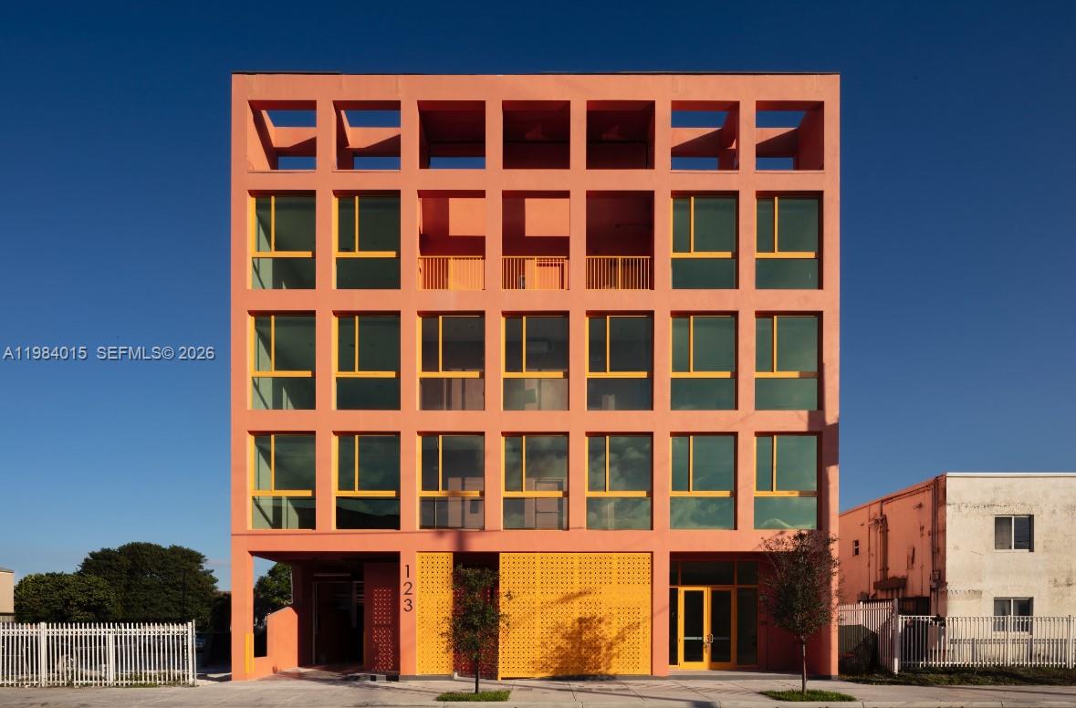 123 NW 14th Street