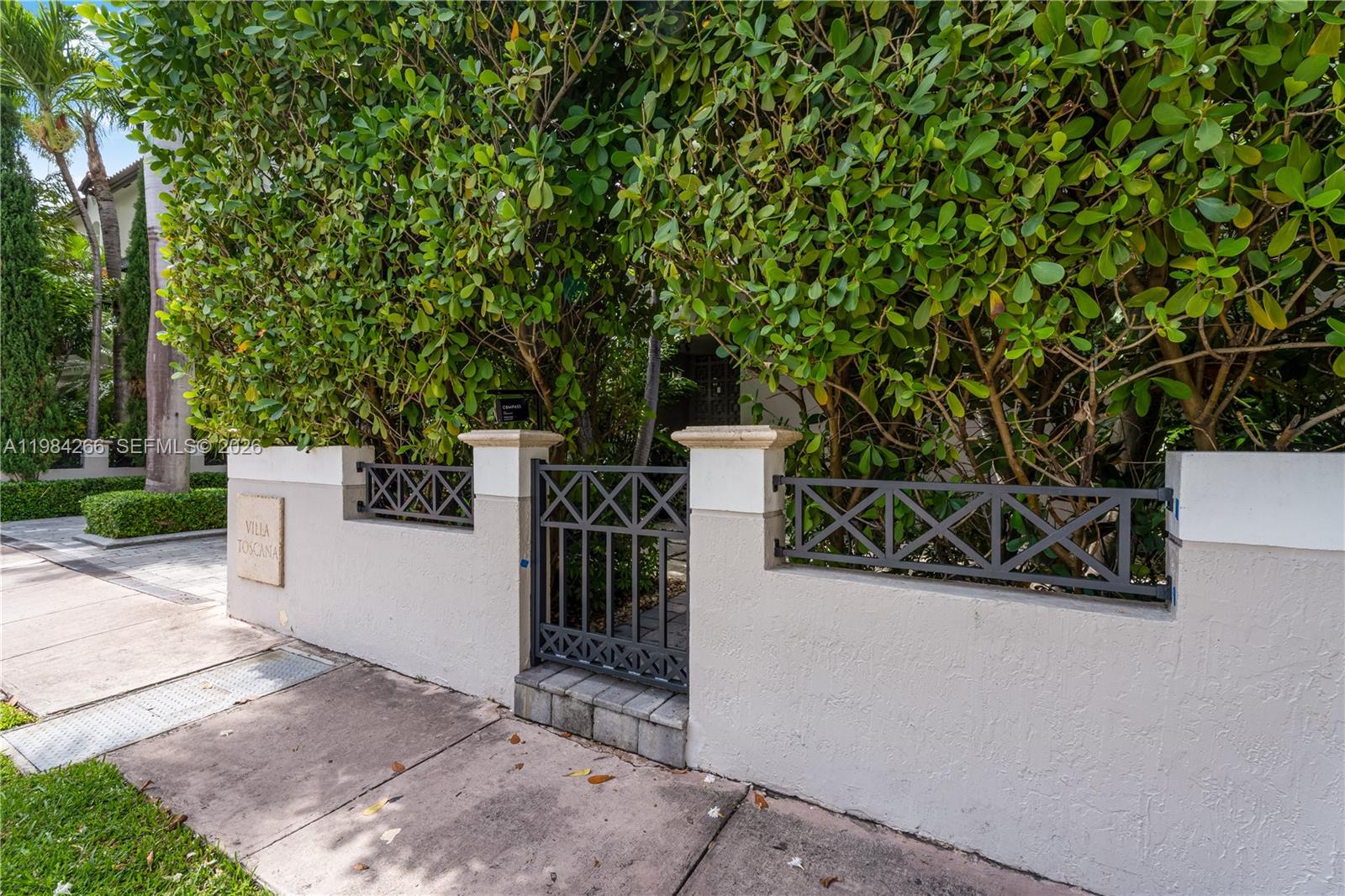 261 Navarre Avenue