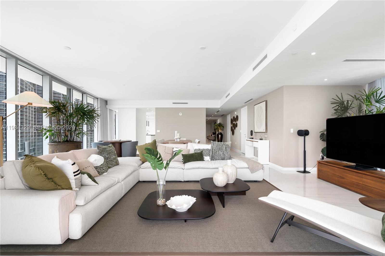 300 Biscayne Boulevard Way