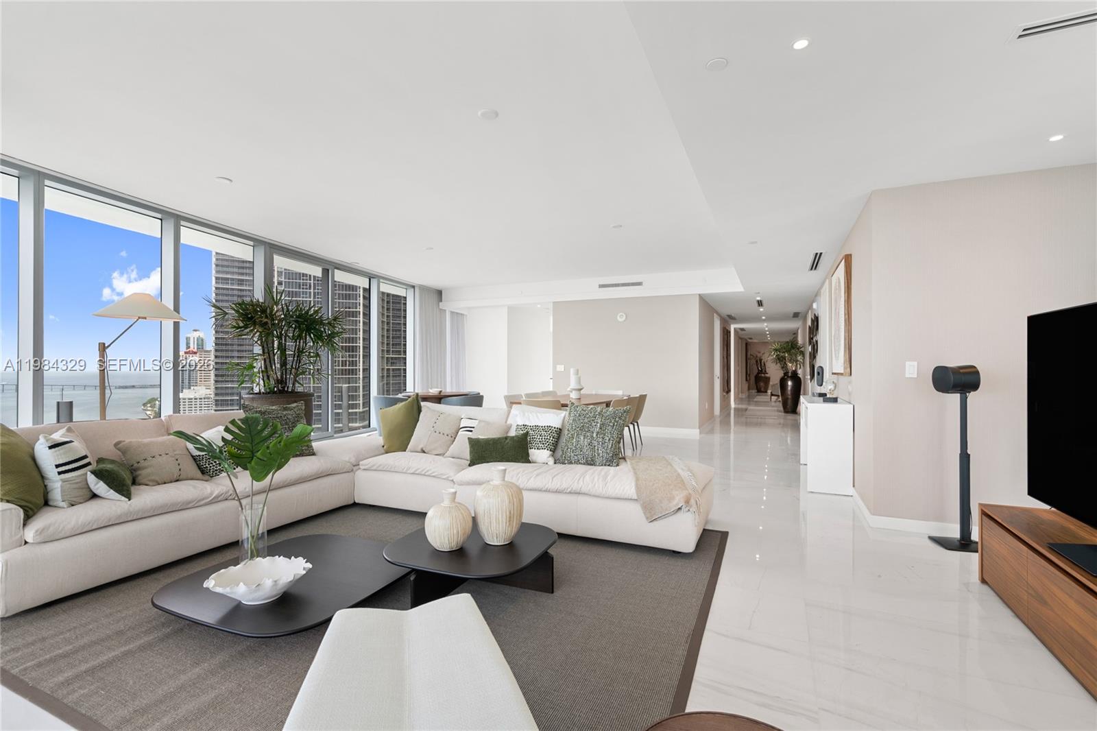 300 Biscayne Boulevard Way
