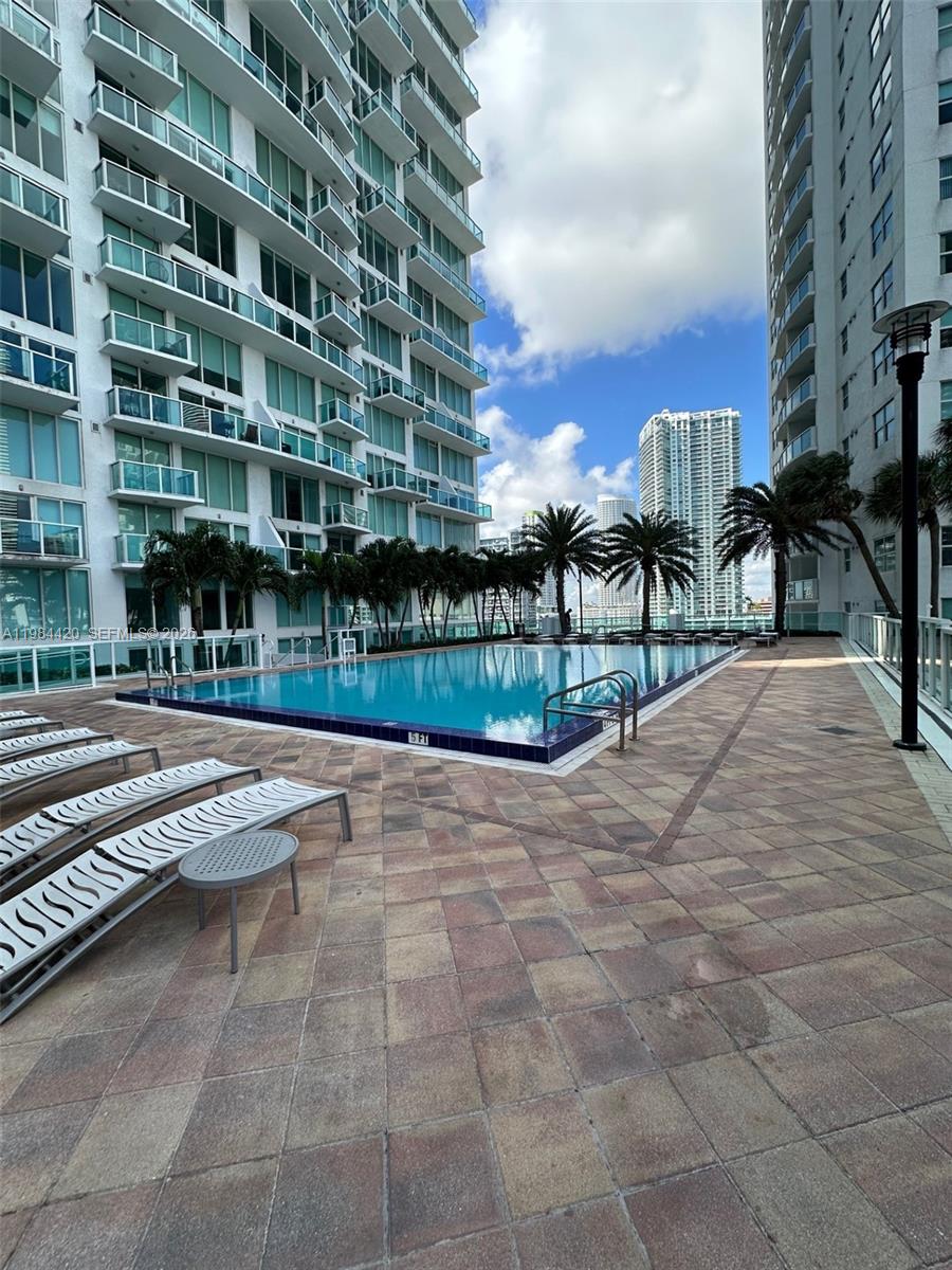 31 SE 5th Street