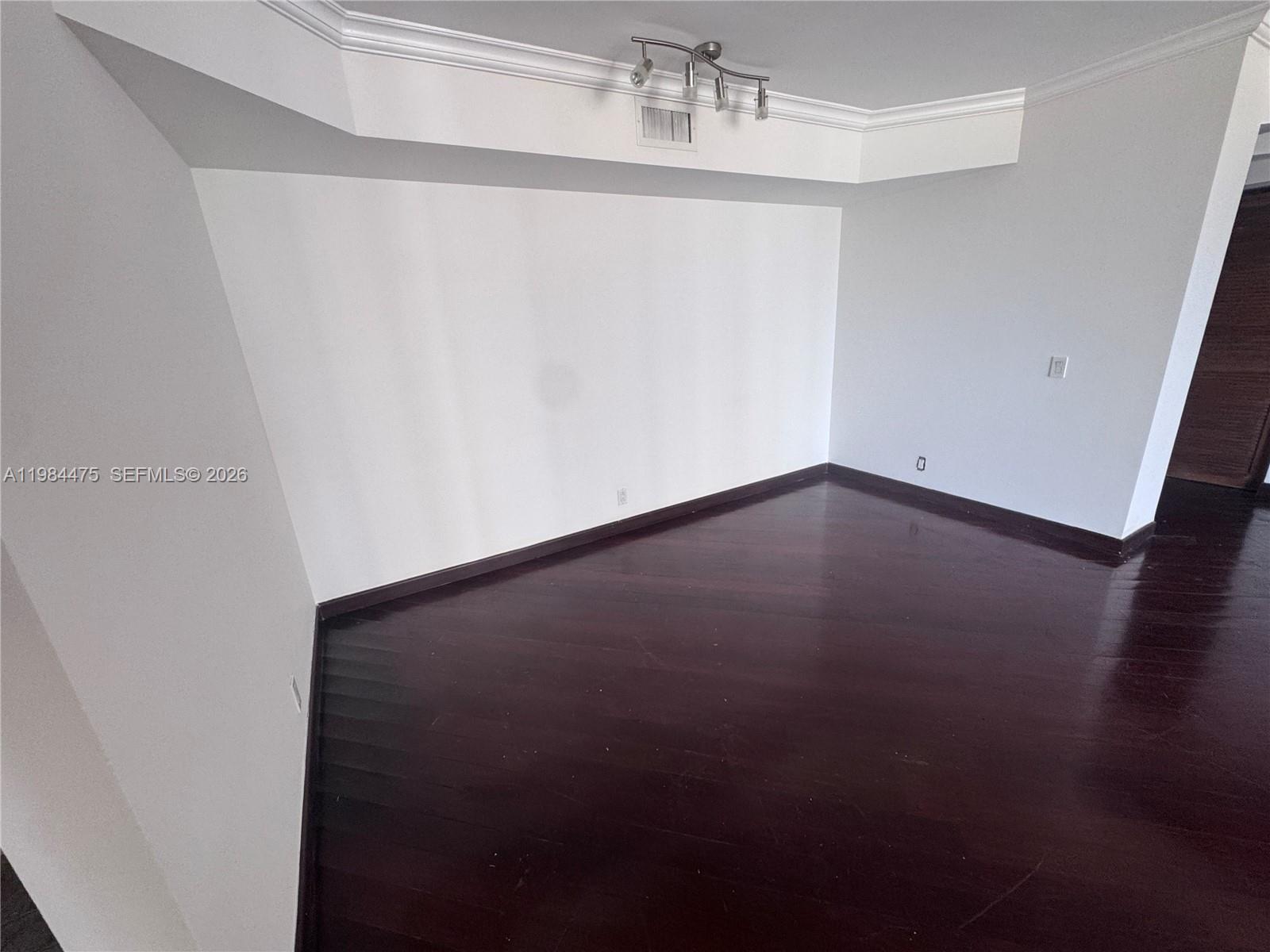 3610 Yacht Club Drive