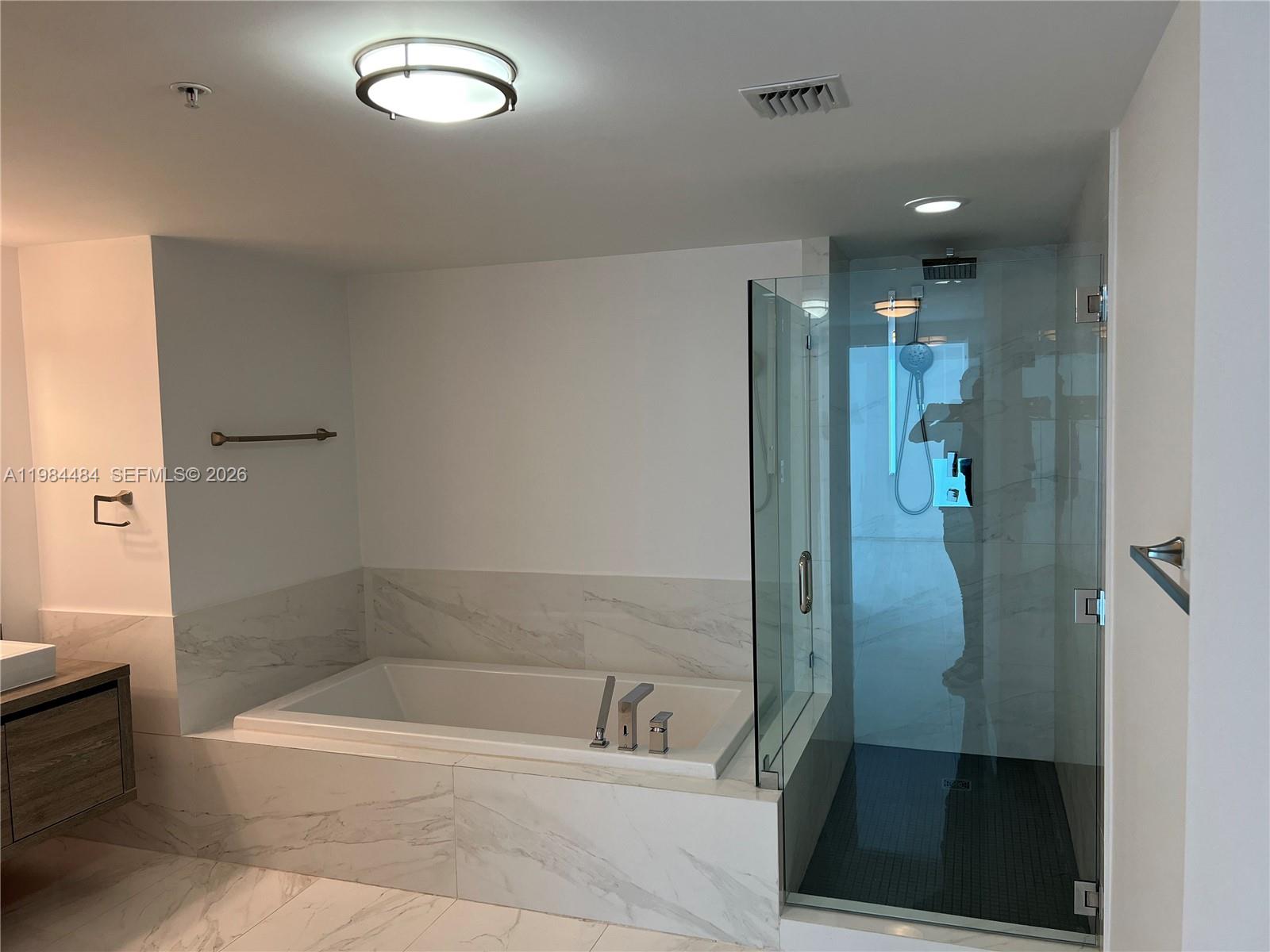 400 Sunny Isles Boulevard