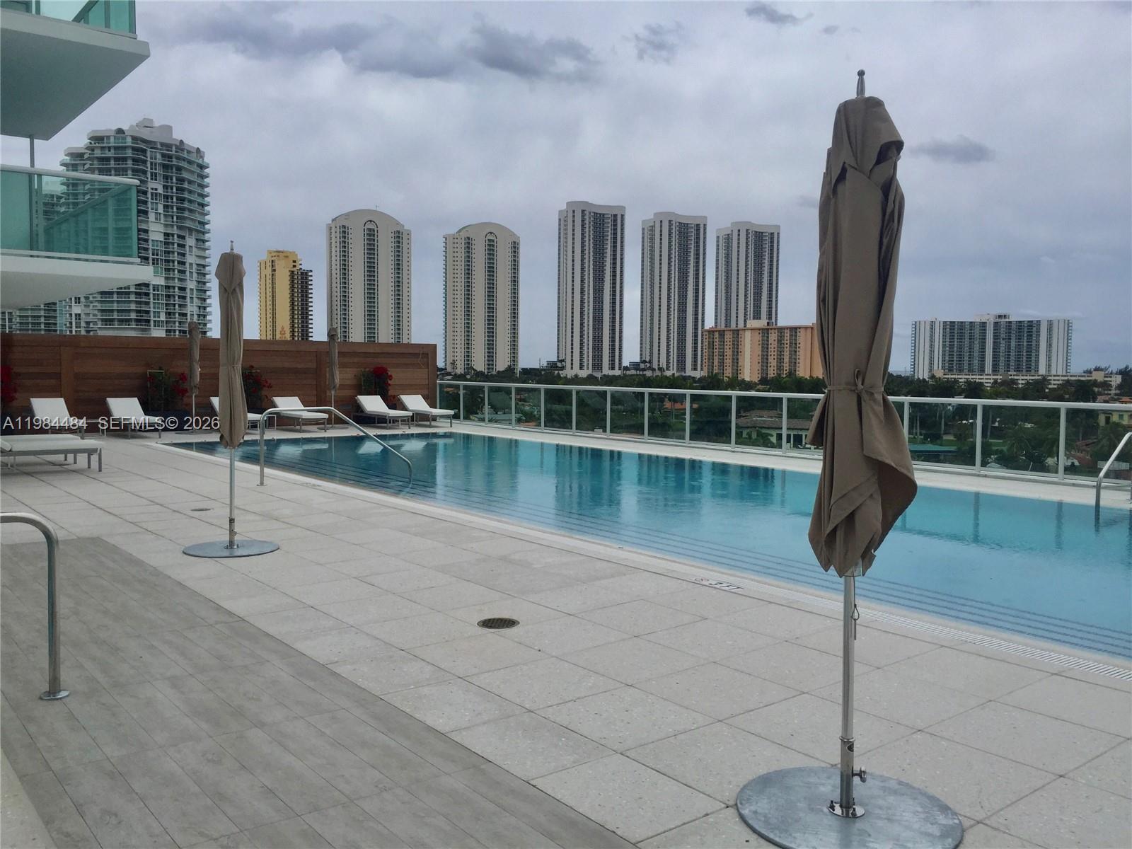 400 Sunny Isles Boulevard