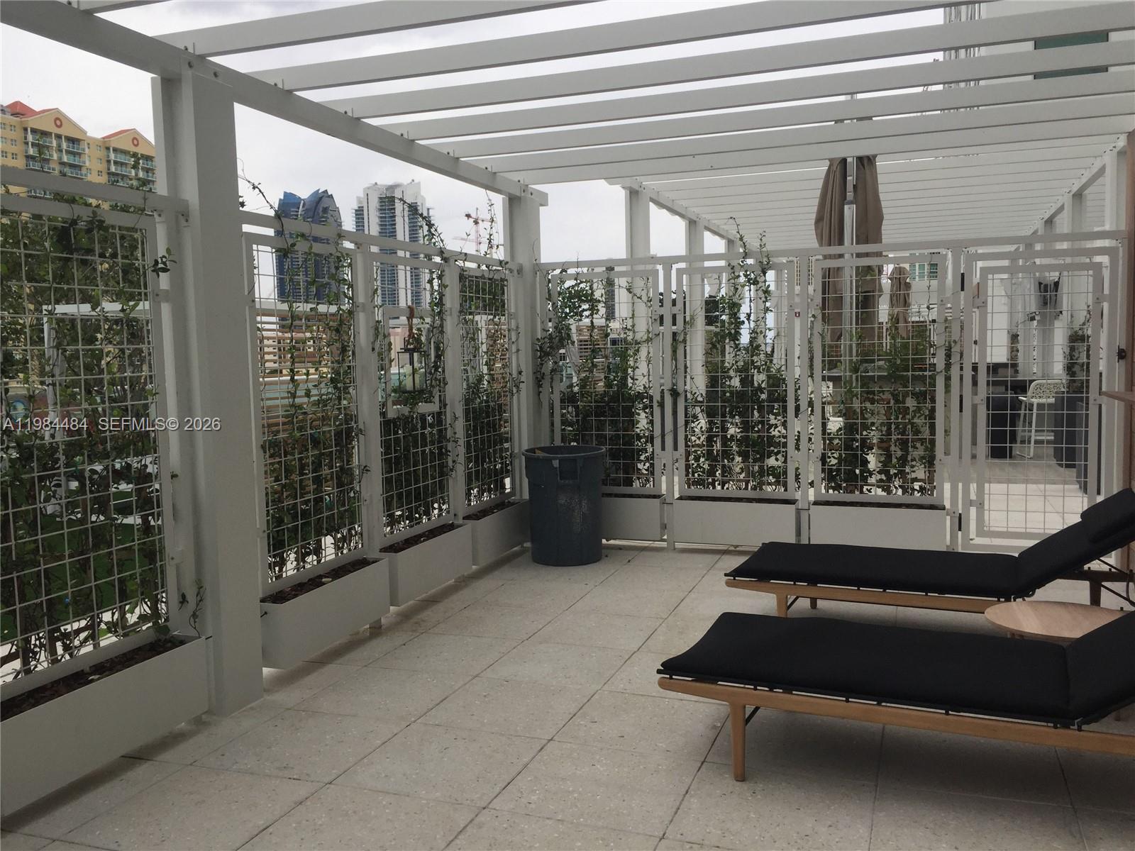 400 Sunny Isles Boulevard