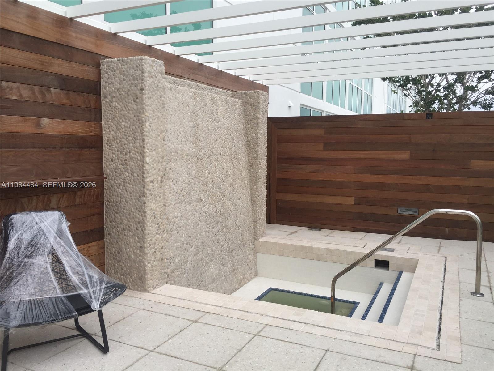 400 Sunny Isles Boulevard