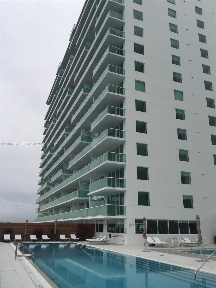 400 Sunny Isles Boulevard