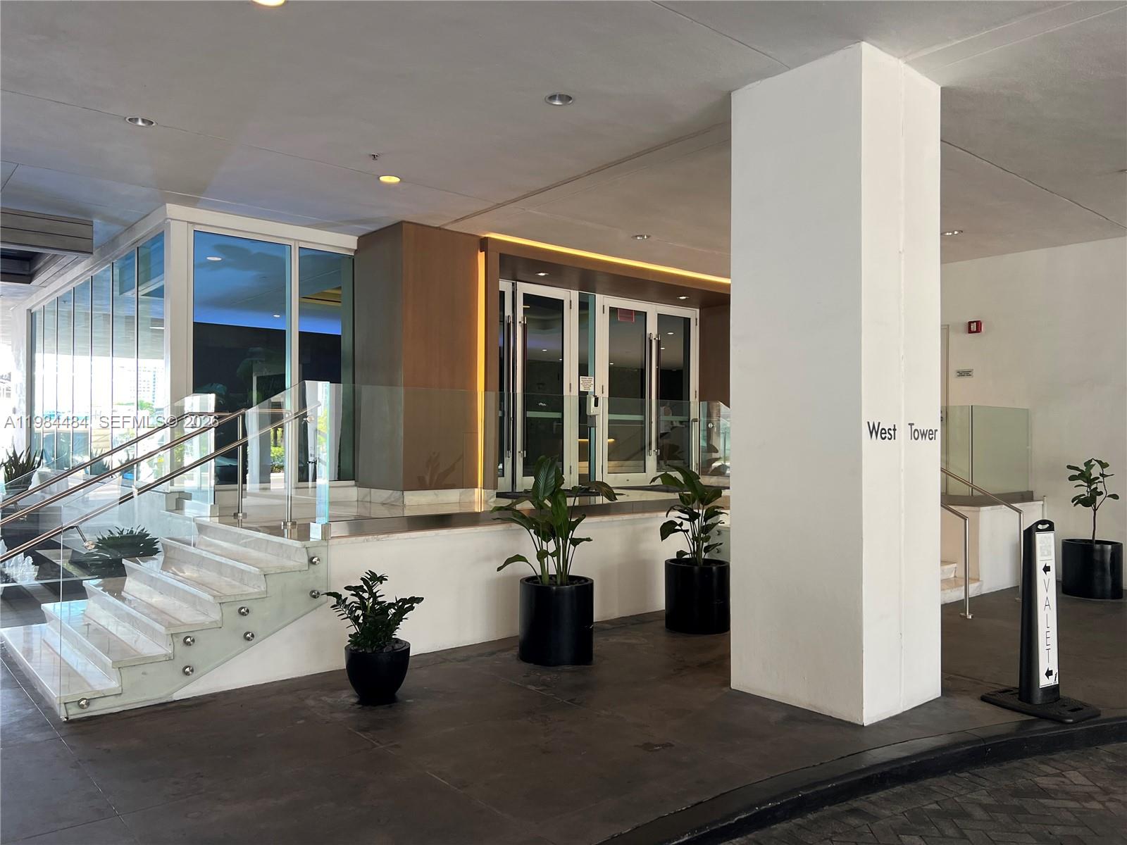 400 Sunny Isles Boulevard