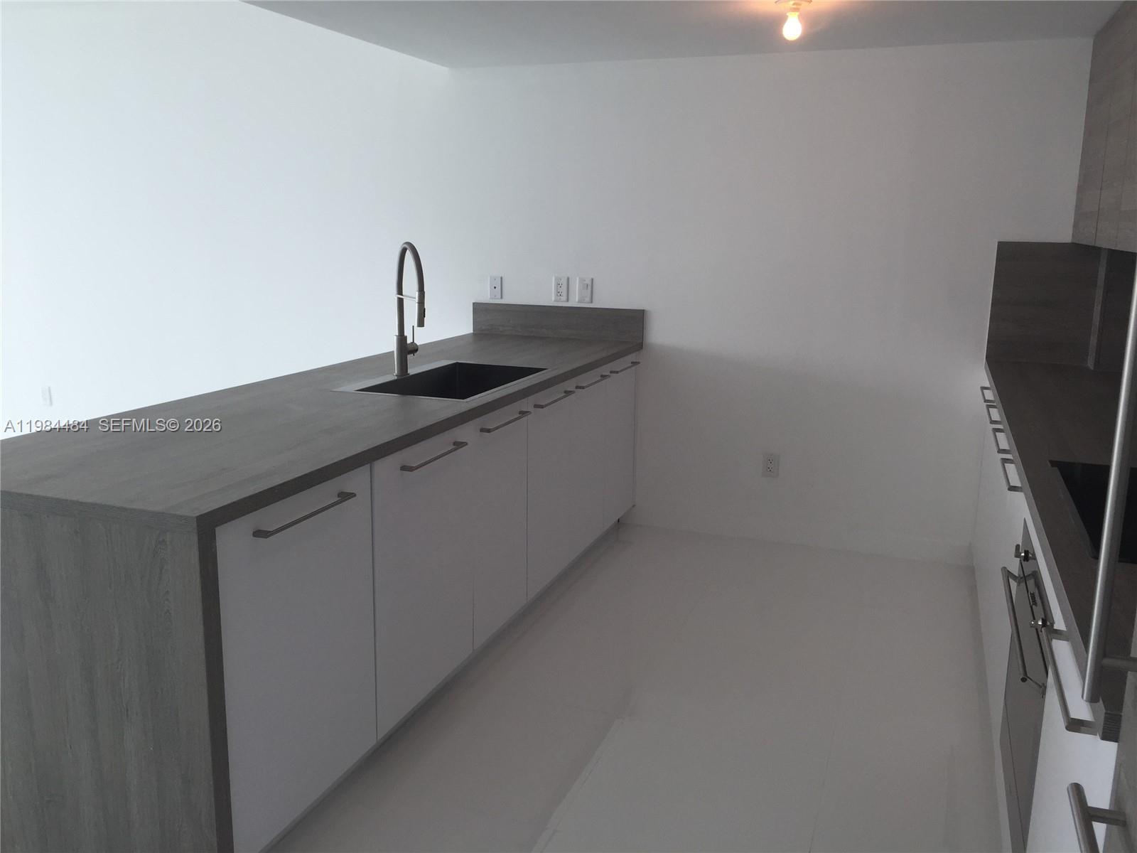 400 Sunny Isles Boulevard