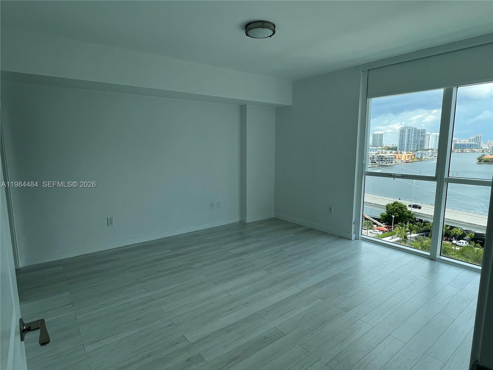 400 Sunny Isles Boulevard