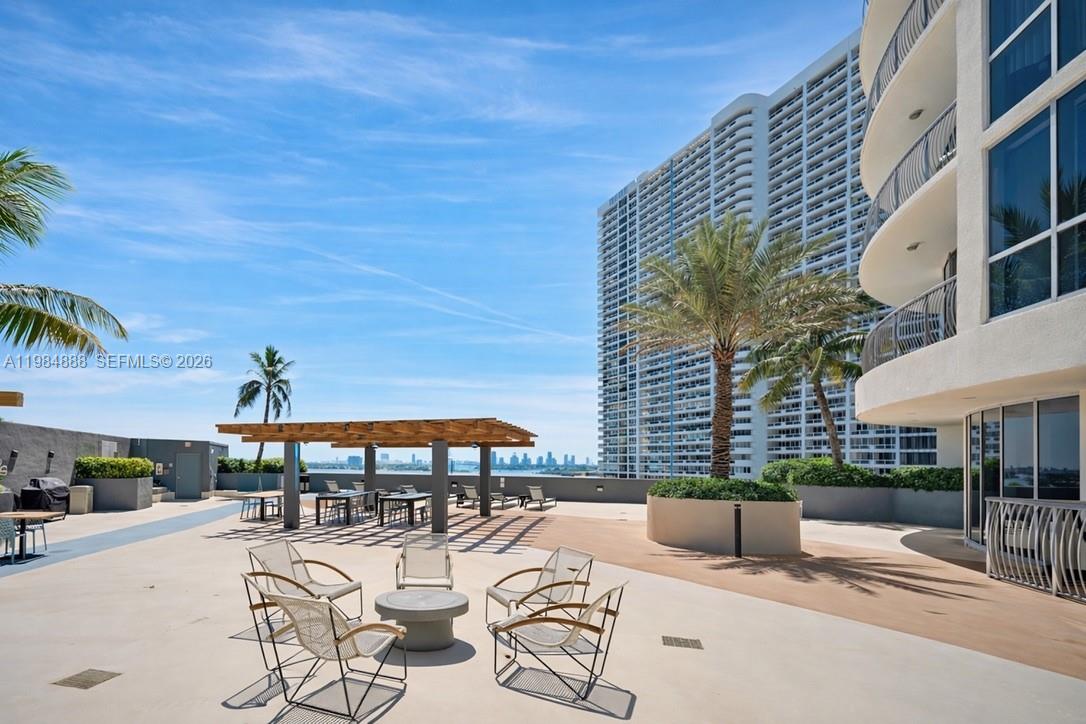 1750 N Bayshore Drive