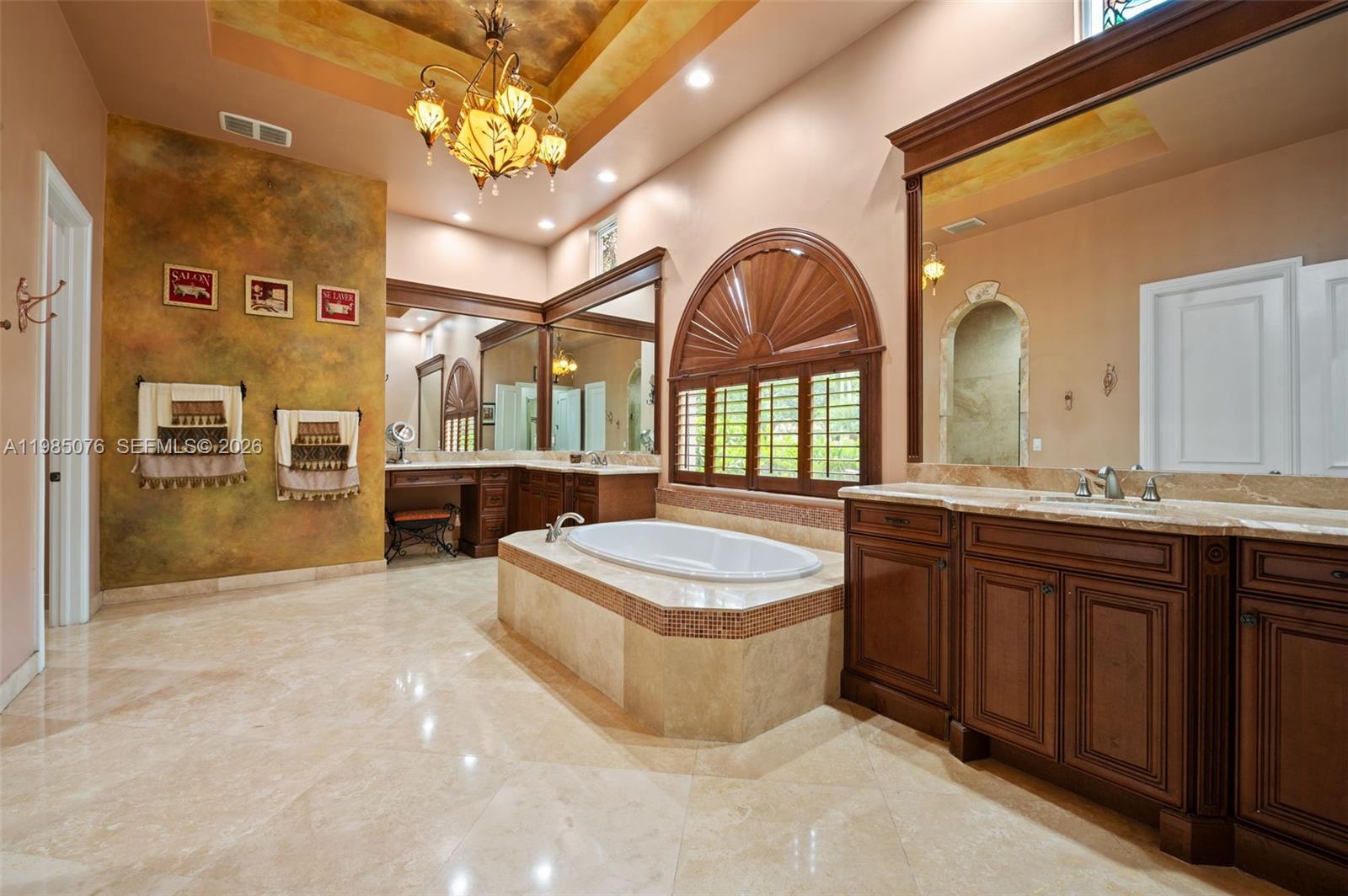 12821 Kapok Lane