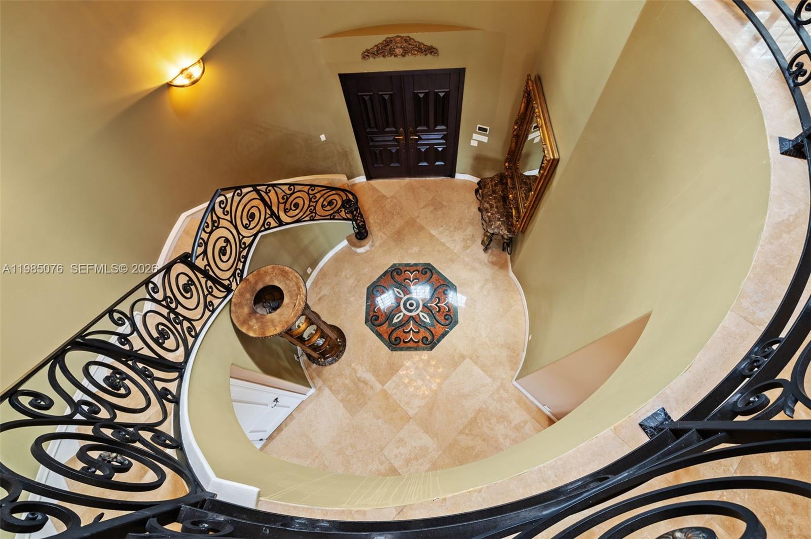 12821 Kapok Lane
