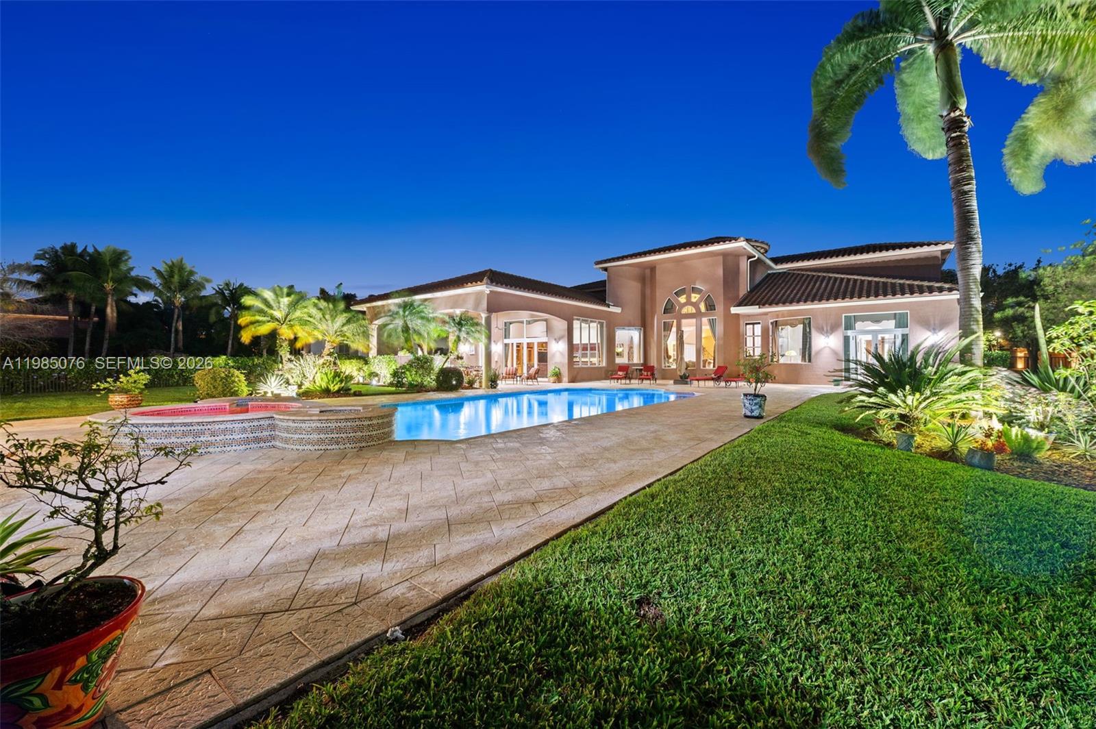 12821 Kapok Lane