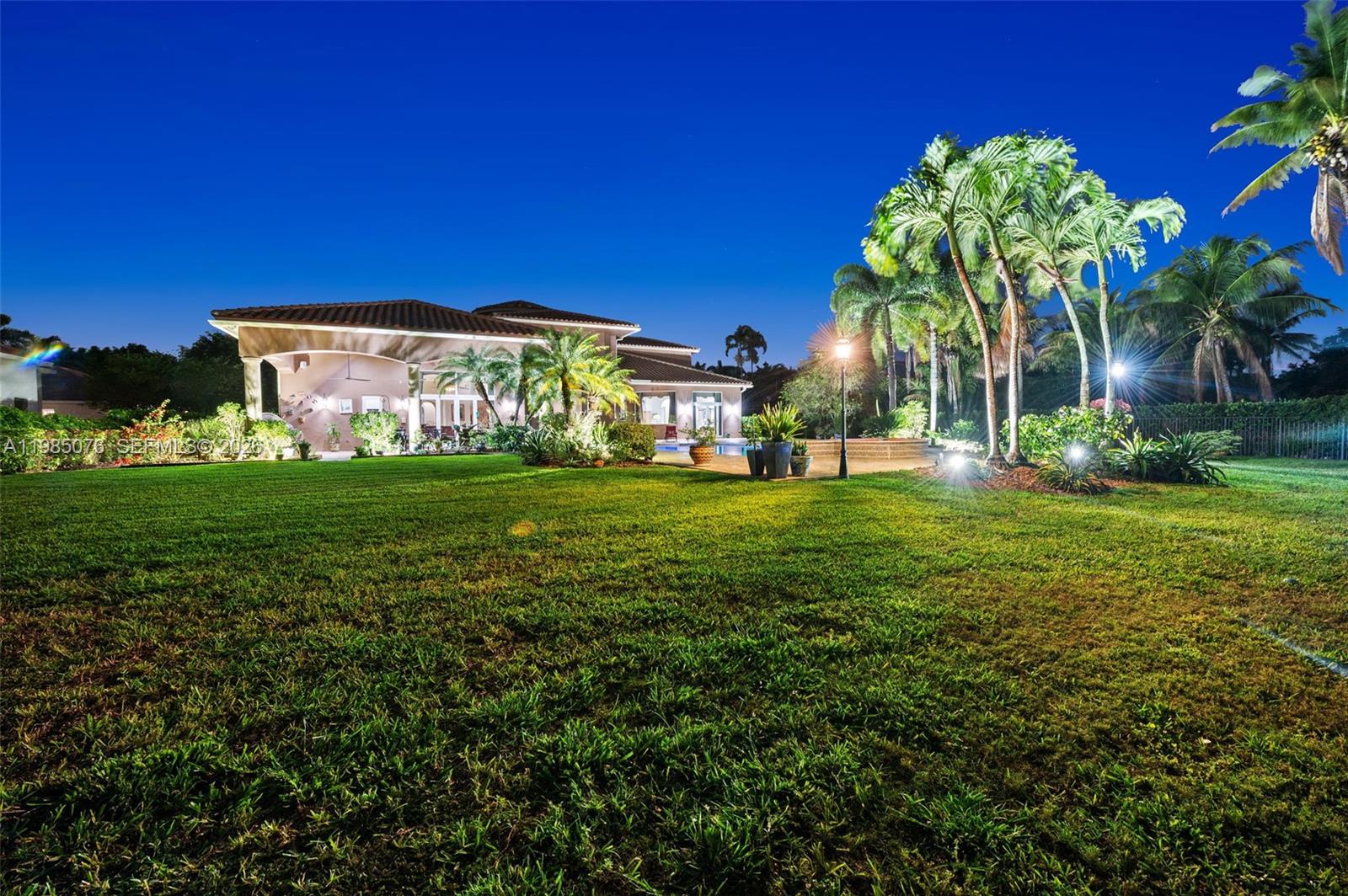 12821 Kapok Lane