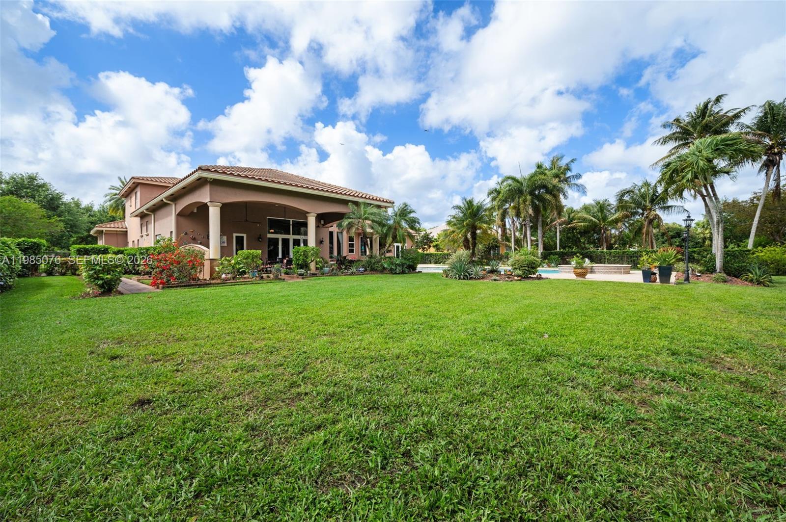 12821 Kapok Lane