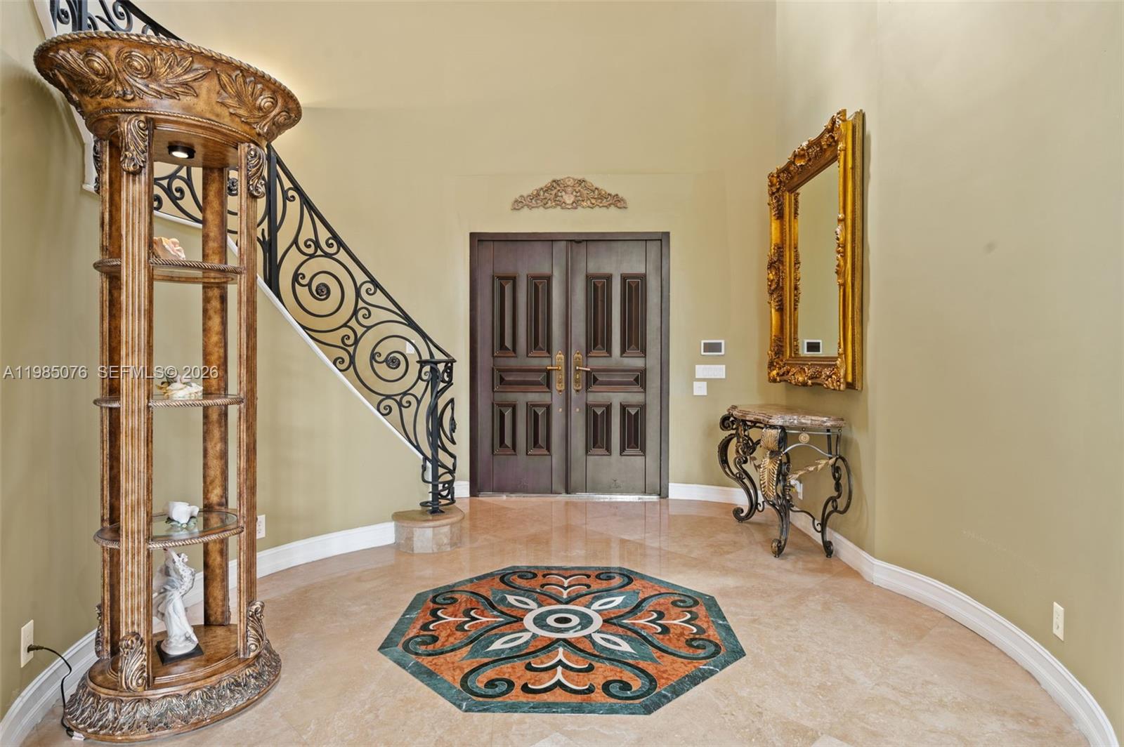 12821 Kapok Lane