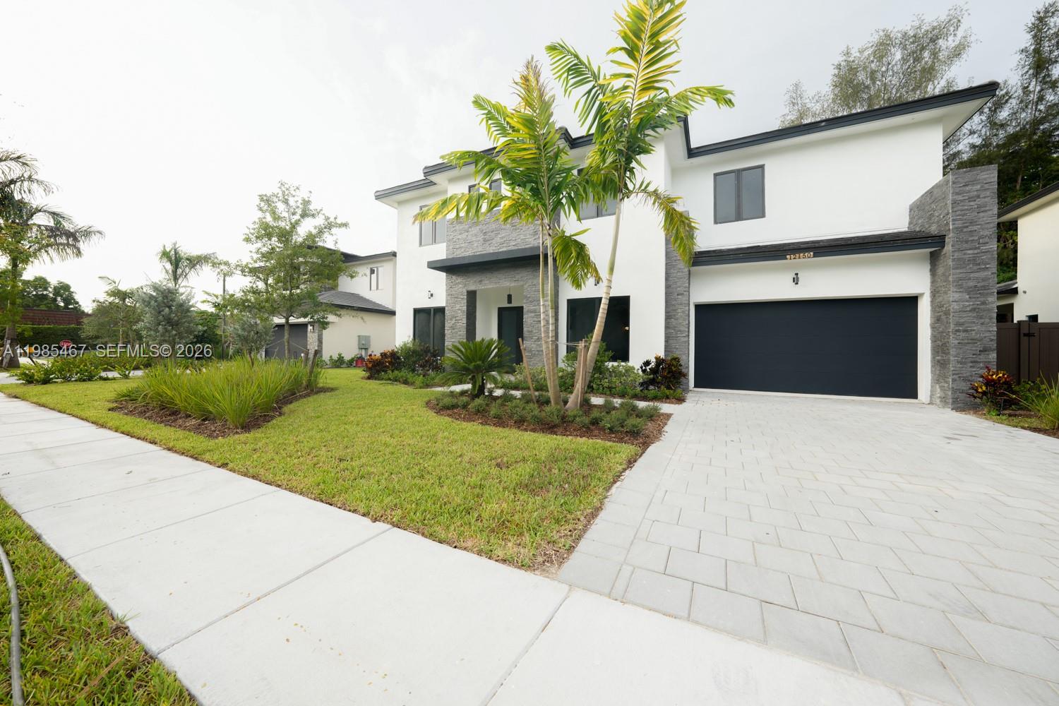 13004 Davie Oaks Drive