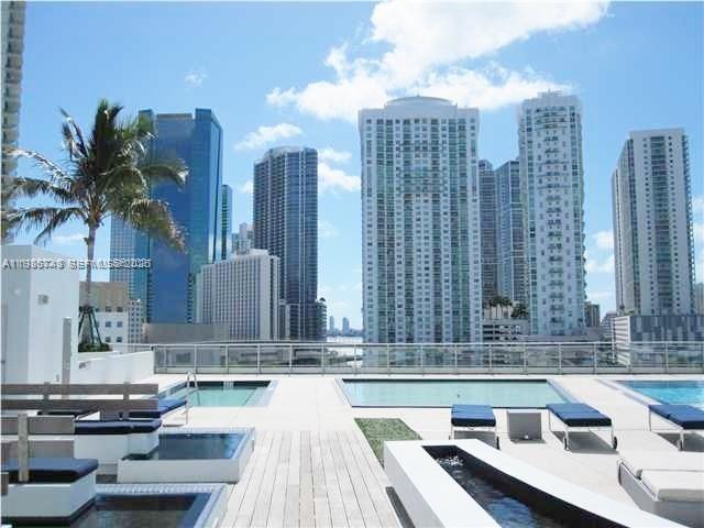 92 SW 3rd Street