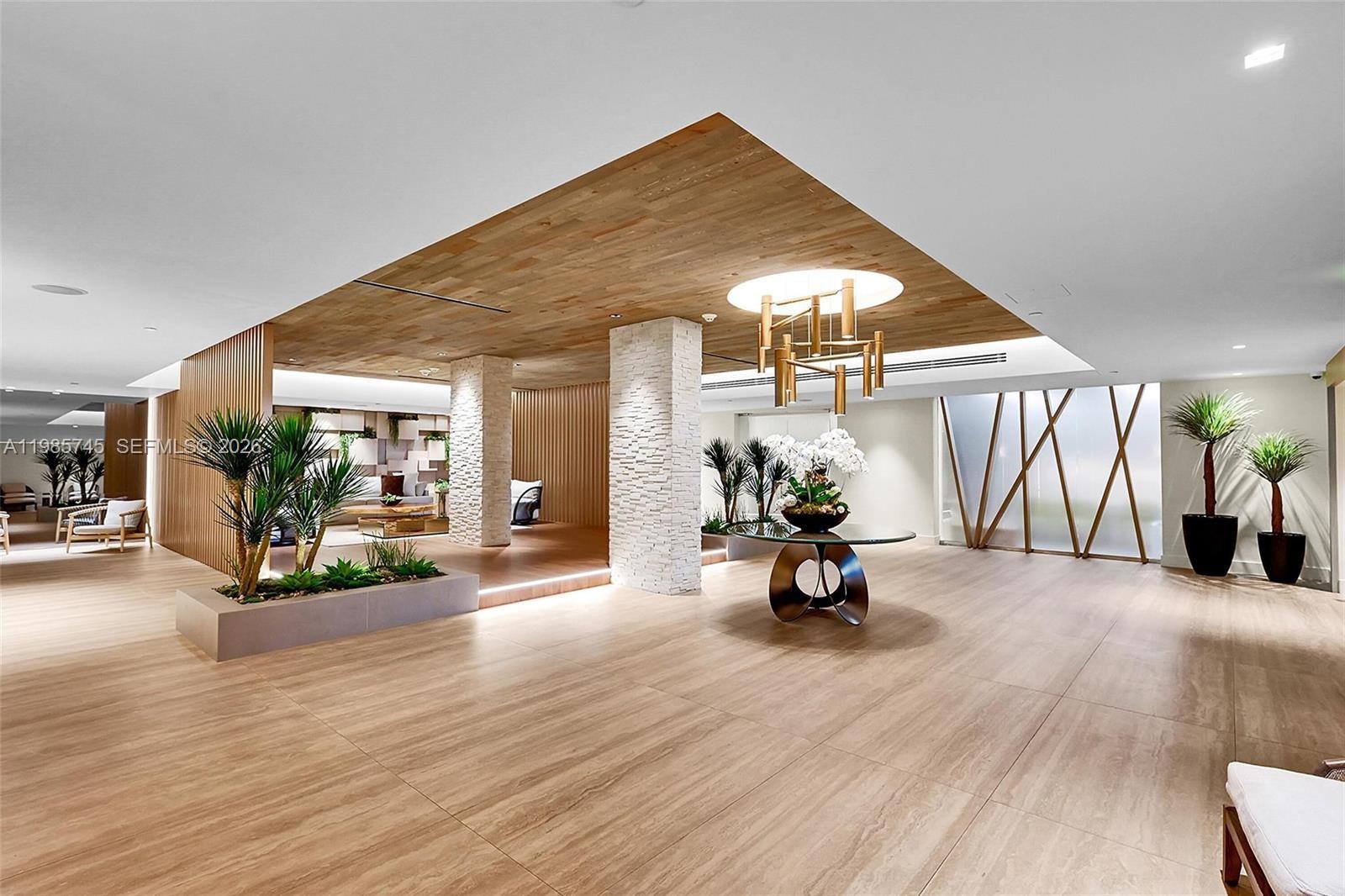 2301 Collins Avenue