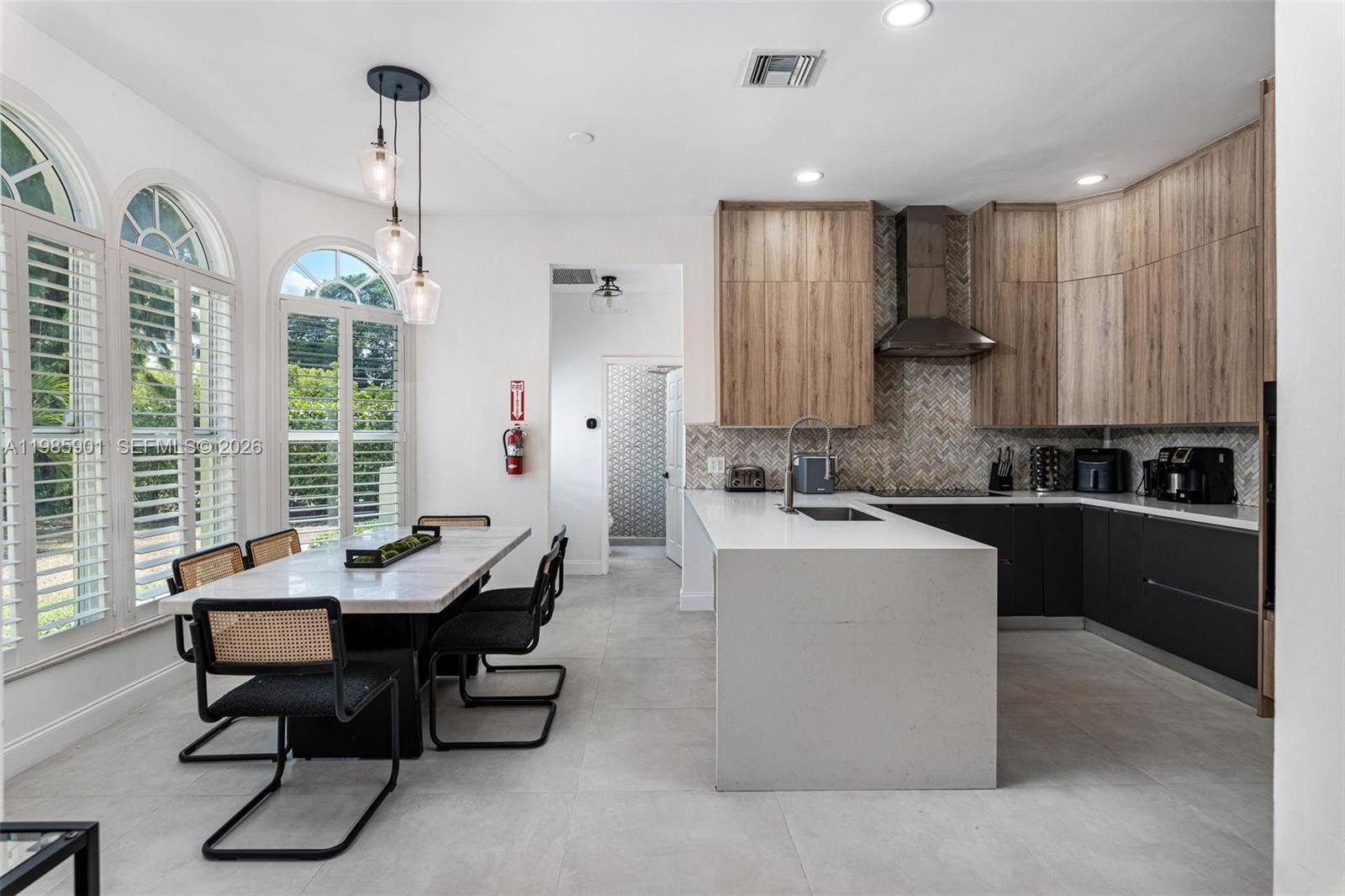 5100 NW 76th Place