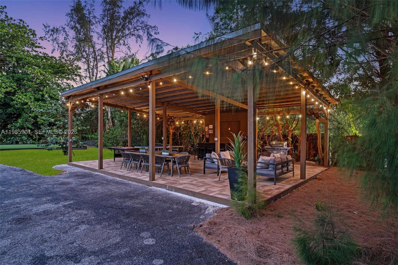 5100 NW 76th Place