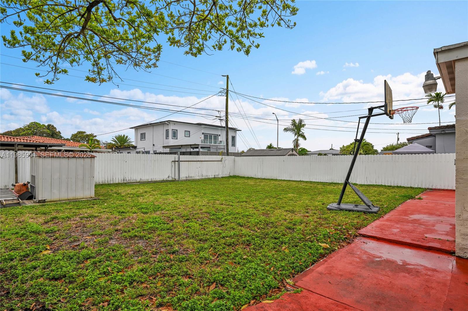210 E 59th Street