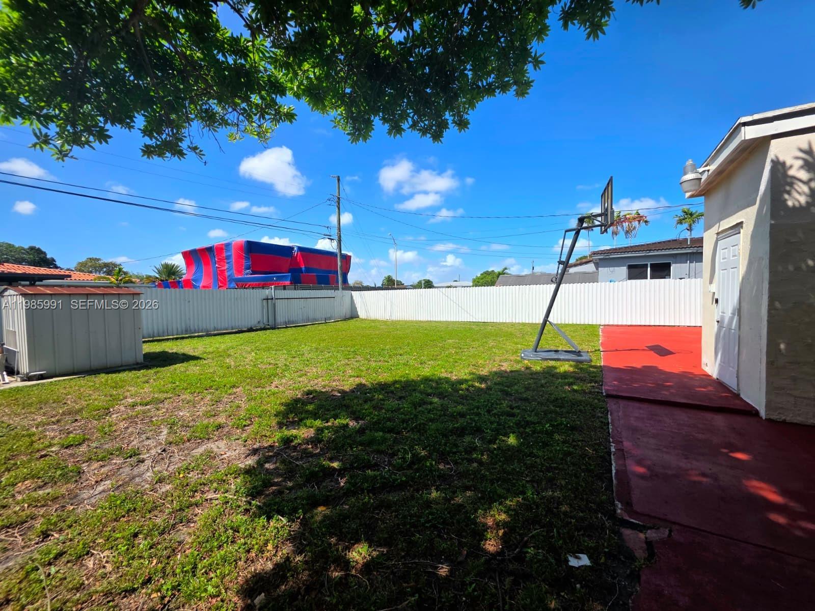 210 E 59th Street