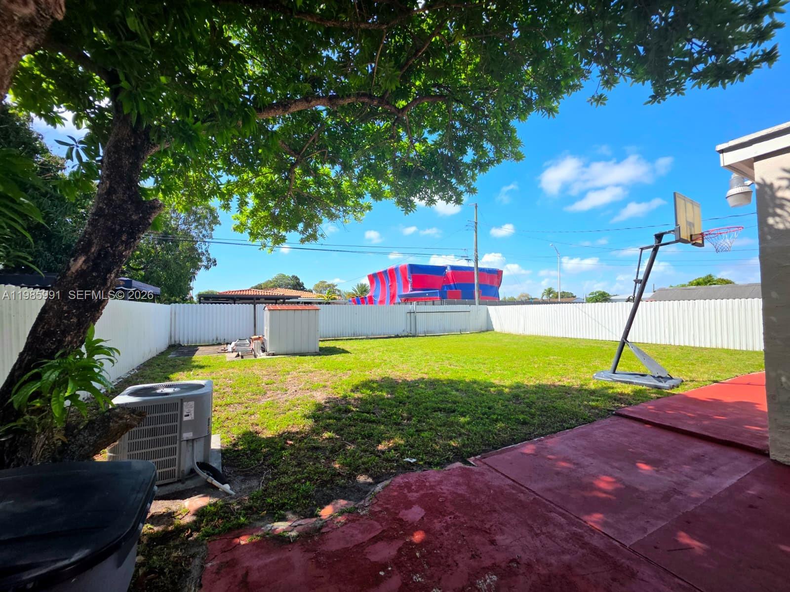 210 E 59th Street