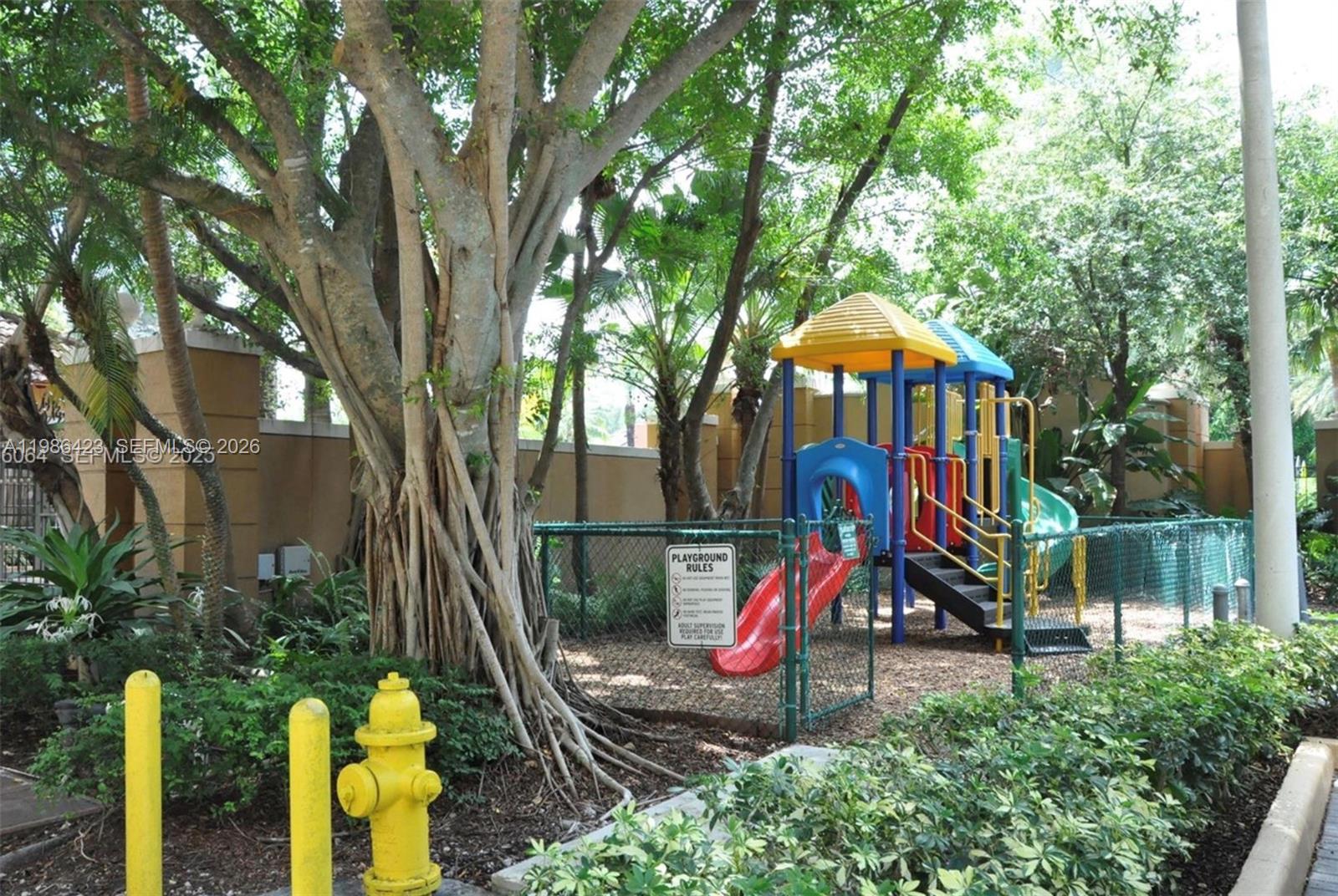 19801 E Country Club Drive