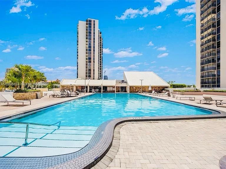 20301 W Country Club Drive