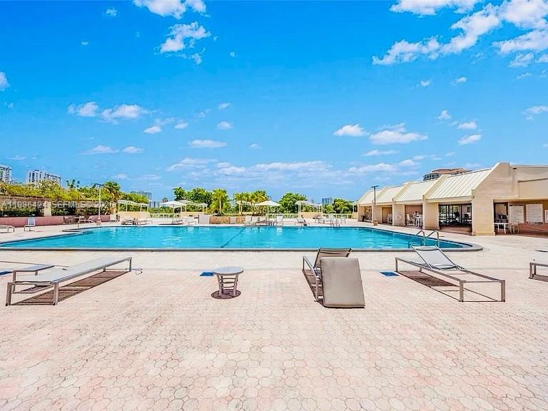 20301 W Country Club Drive