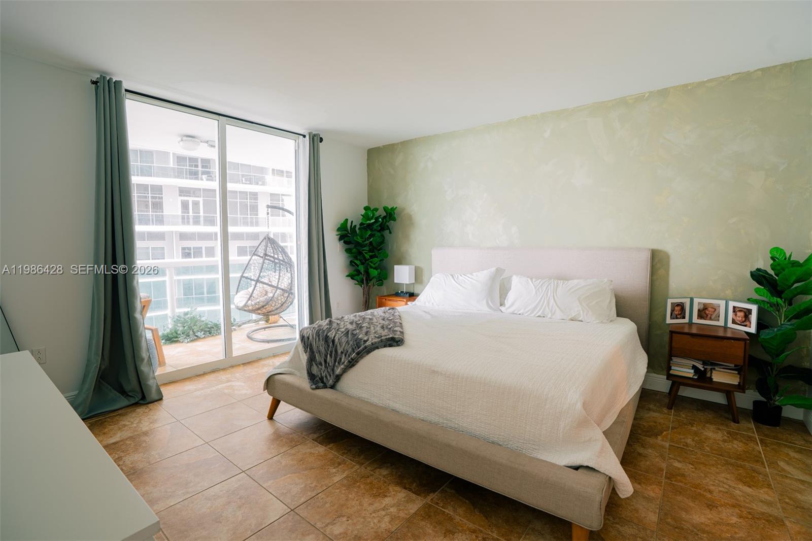1800 N Bayshore Drive