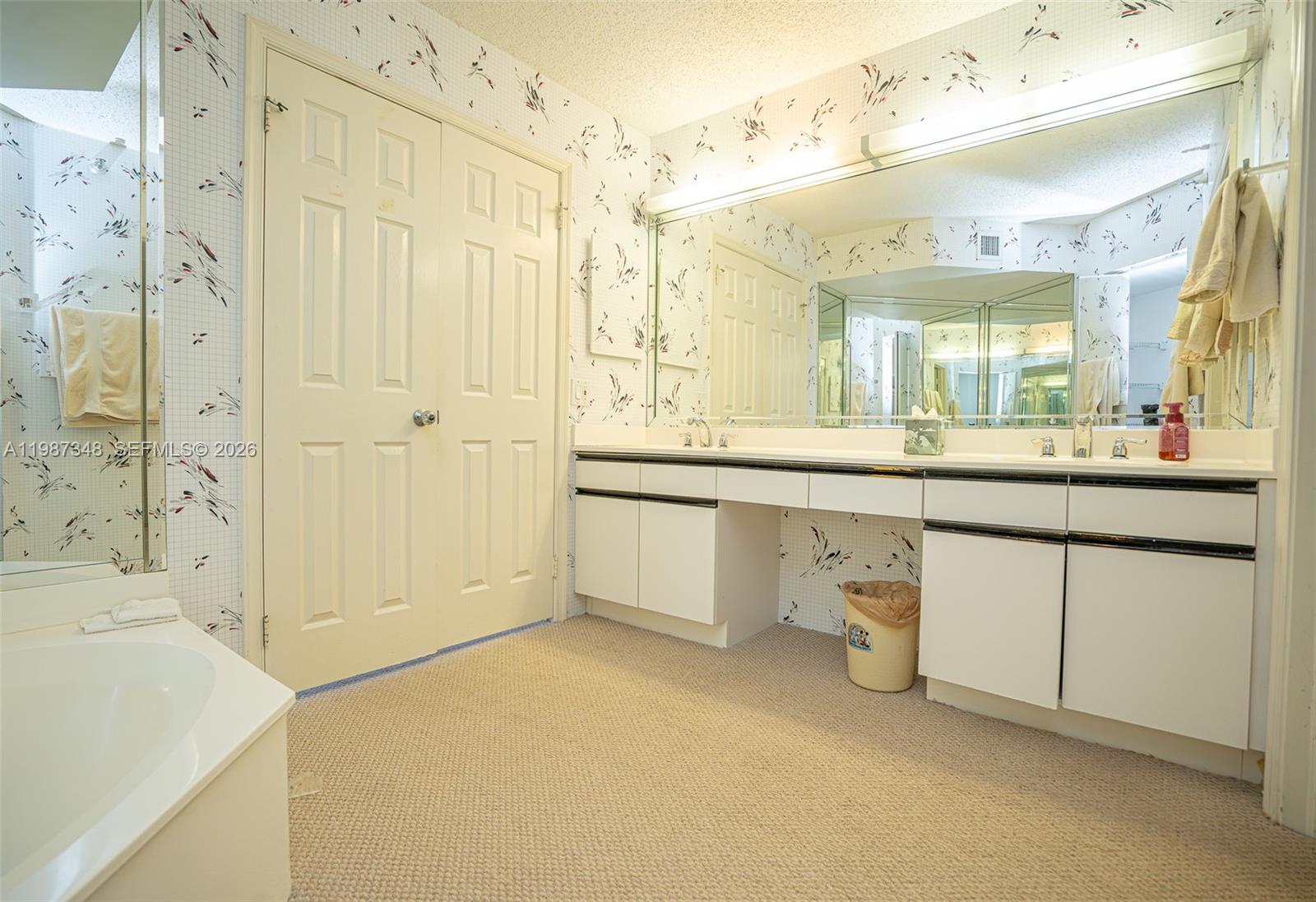 3530 Mystic Pointe Drive