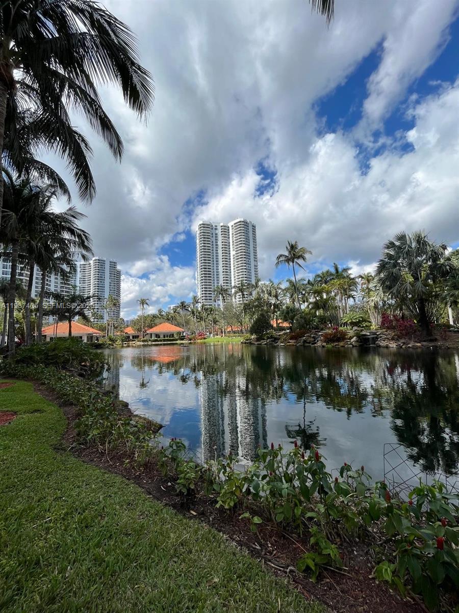 3530 Mystic Pointe Drive