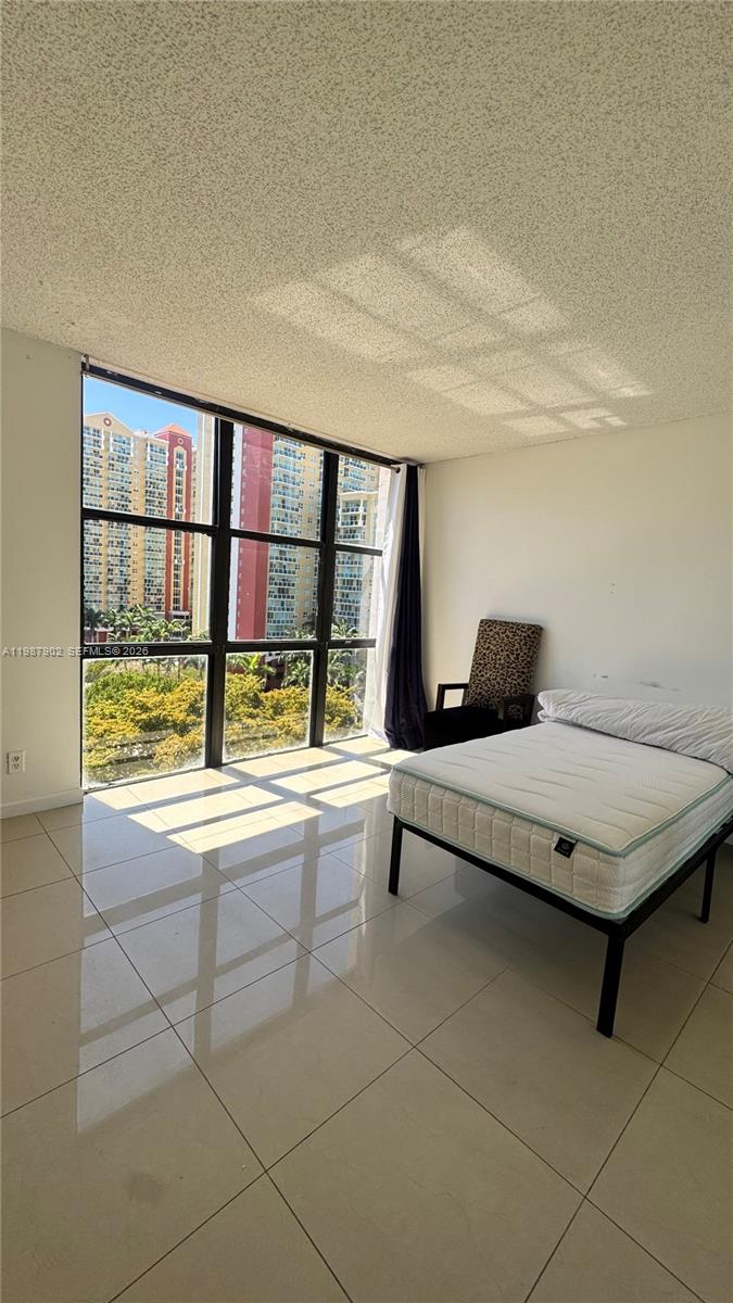 17021 N Bay Road