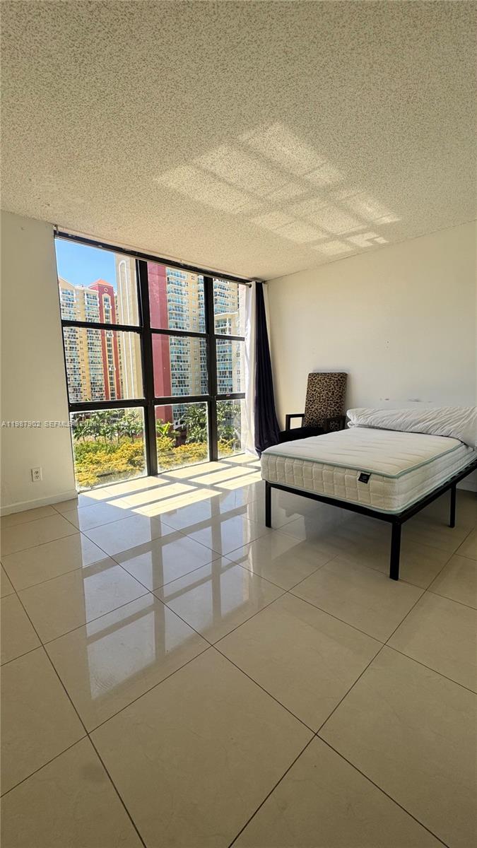 17021 N Bay Road