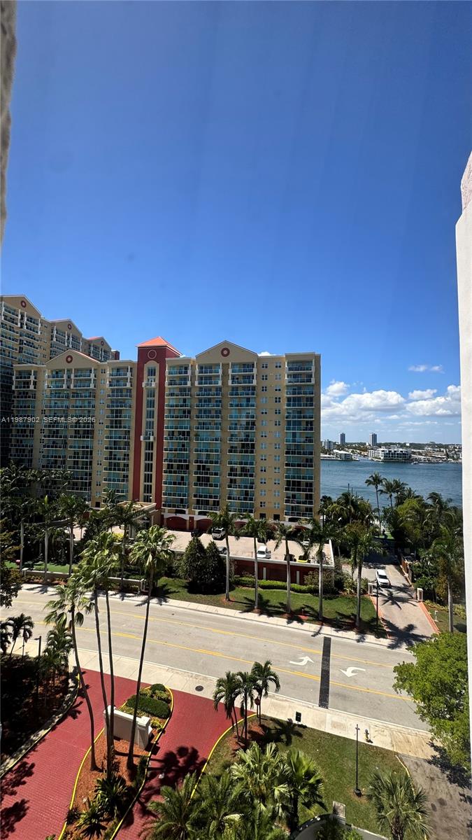 17021 N Bay Road