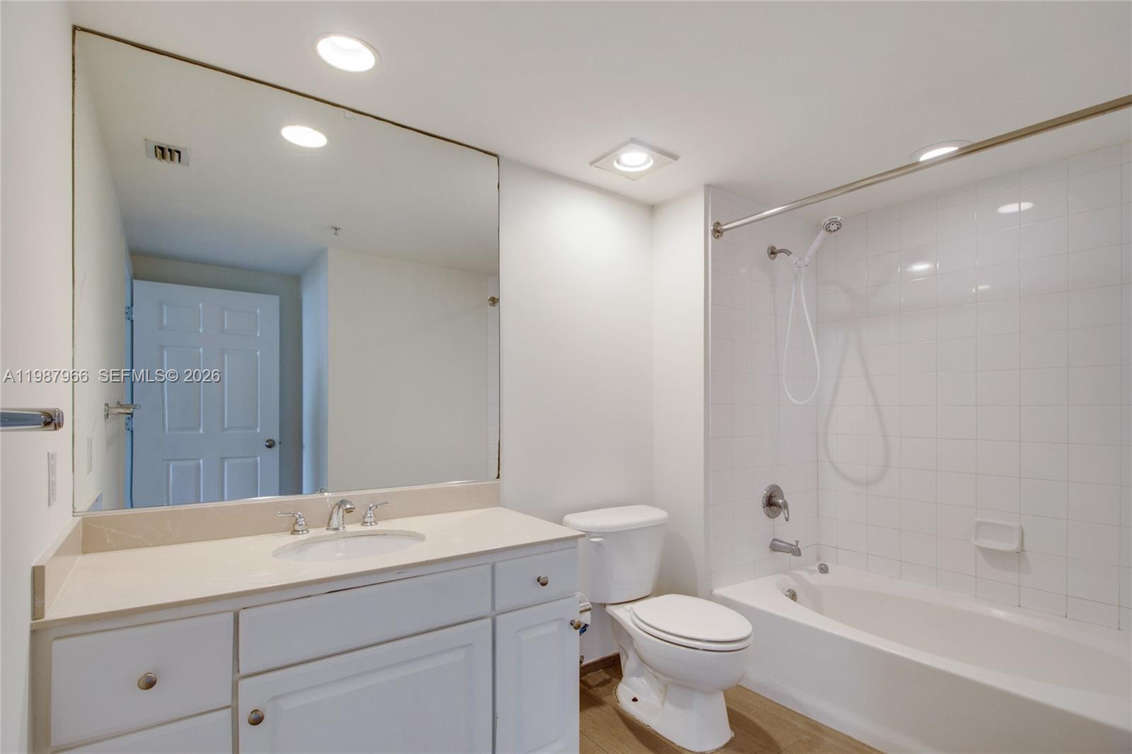 2000 N Bayshore Drive