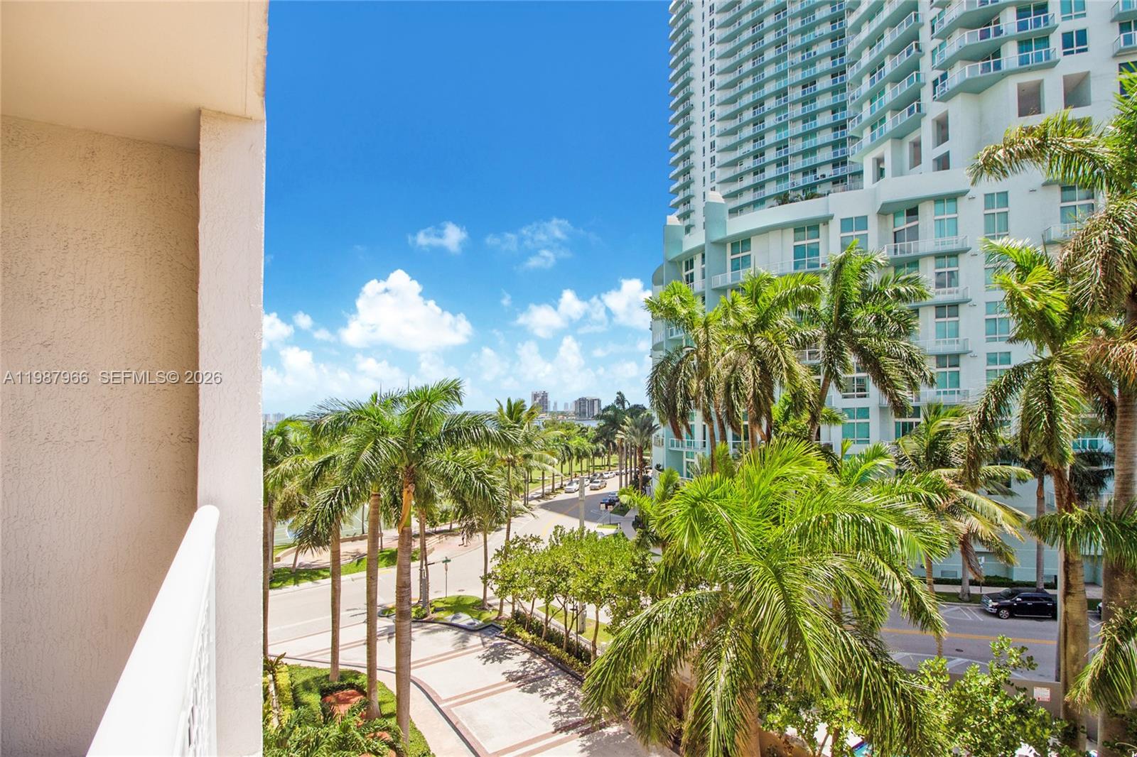2000 N Bayshore Drive